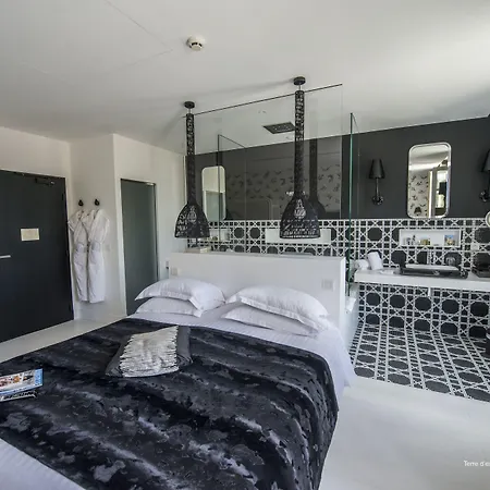 Hotel Le Couvent Des Minimes, Un Hôtel&spa L'occitane En Provence