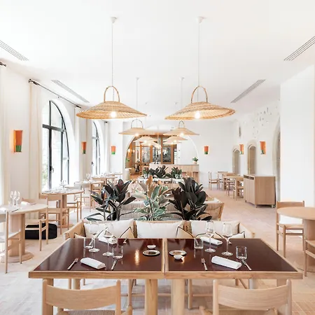 Hotel Le Couvent Des Minimes, Un Hôtel&spa L'occitane En Provence